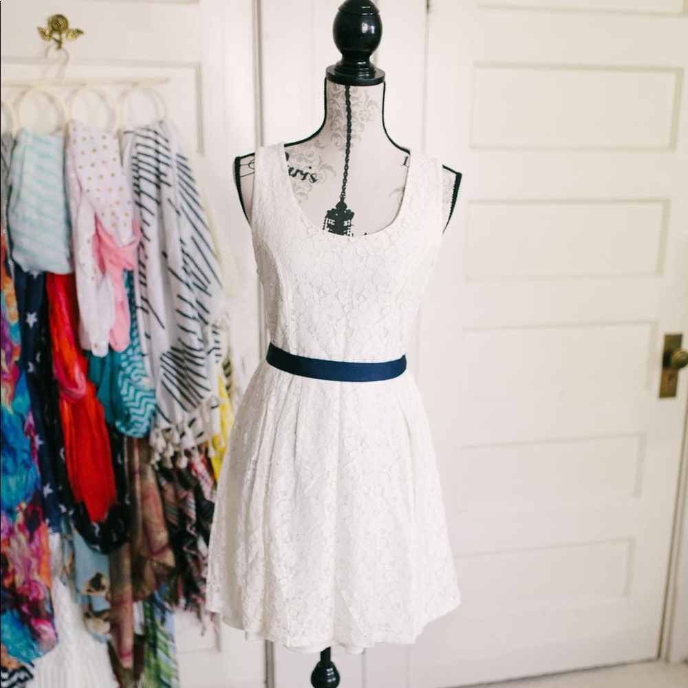 Francesca’s Lace Cream mini dress